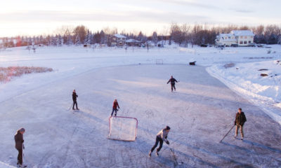 Eishockey, Eiskunstlauf, Eisschnelllauf oder einfach Schlittschuh fahren als Hobby – hier bekommen Sie Tipps zum Schlittschuhe kaufen.