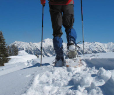 Schneeschuhe – trendiger Wanderspaß im Tiefschnee