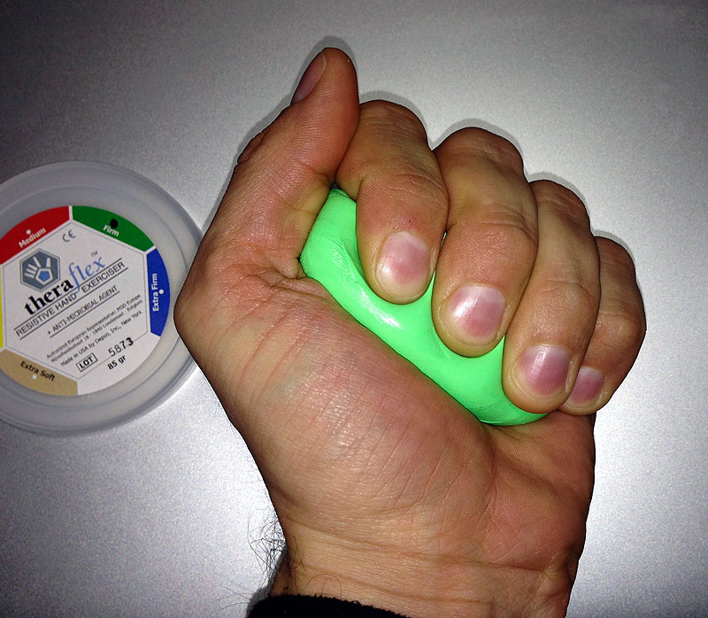 Anleitung: Hand- und Fingertraining mit Theraflex Therapieknete
