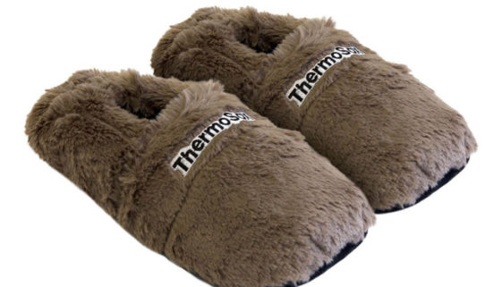 Die Mikrowellenschuhe von Thermo Sox lassen sich in Ofen und Mirkowelle aufwärmen (Foto: Amazon)